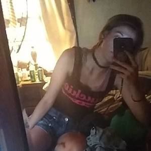 Meet your Posher, Kenzie